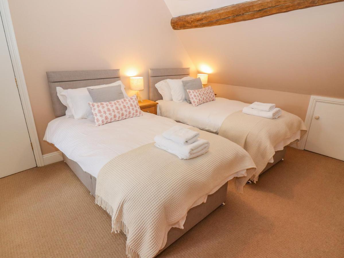 The Loft Apartment Stow-on-the-Wold ภายนอก รูปภาพ
