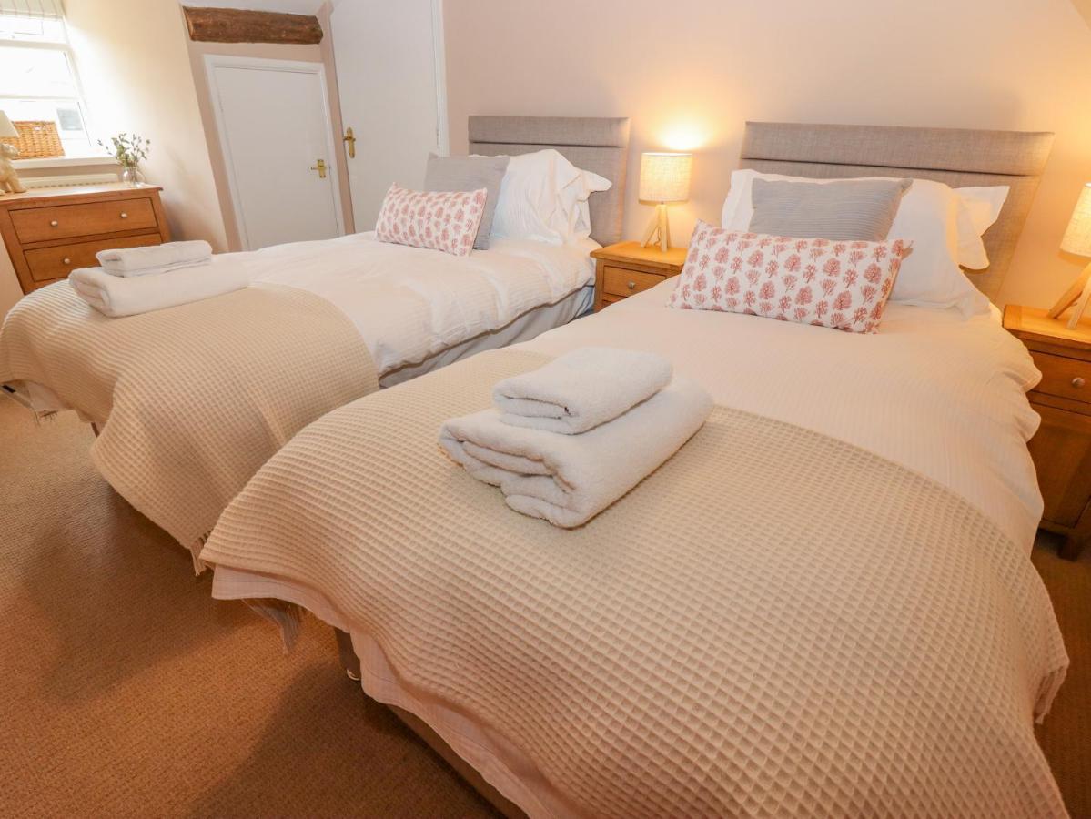 The Loft Apartment Stow-on-the-Wold ภายนอก รูปภาพ